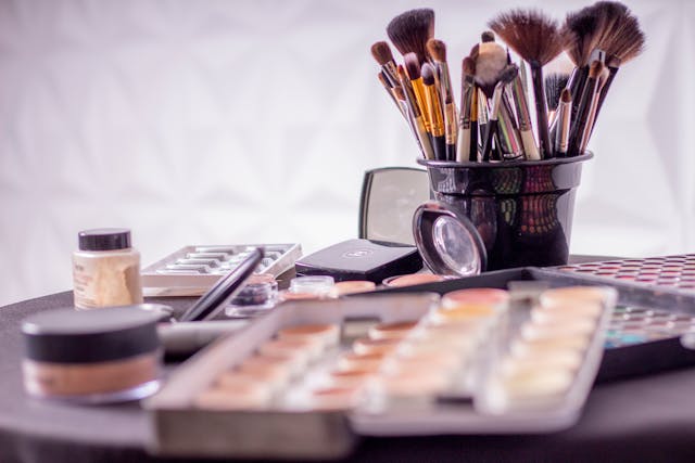 Make Up